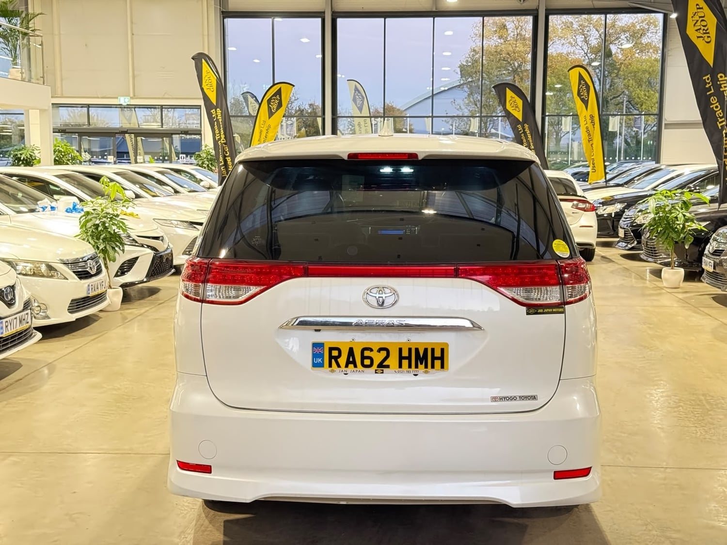 Toyota Estima 2013 - Cars in Reading