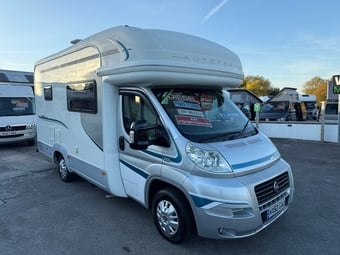 Auto-Trail Tracker EKS Lo-Line 2010