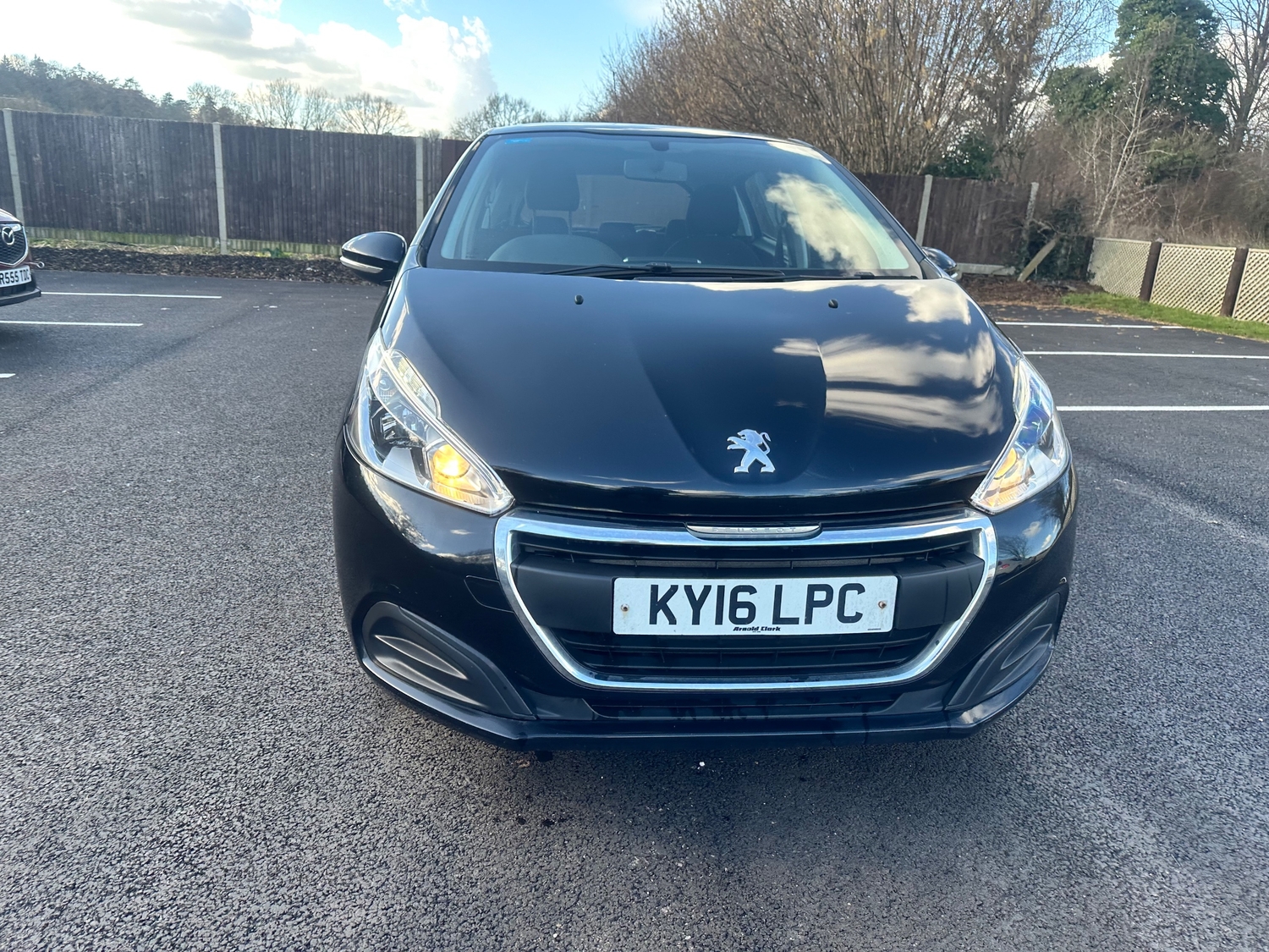 Peugeot 208 2016 - Cars