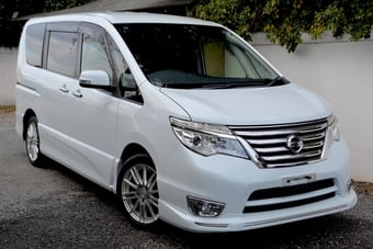 Nissan Serena 2014