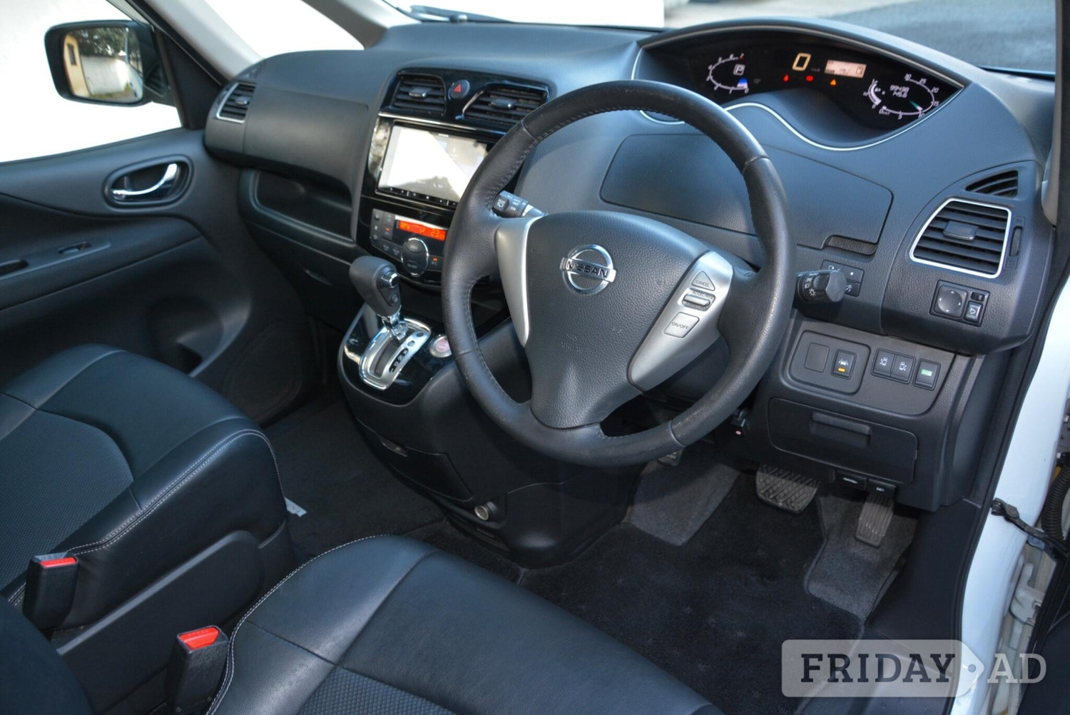 Nissan Serena Chingford