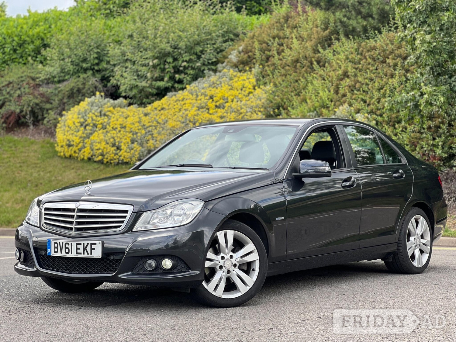 [ berth ]Mercedes-Benz C Class