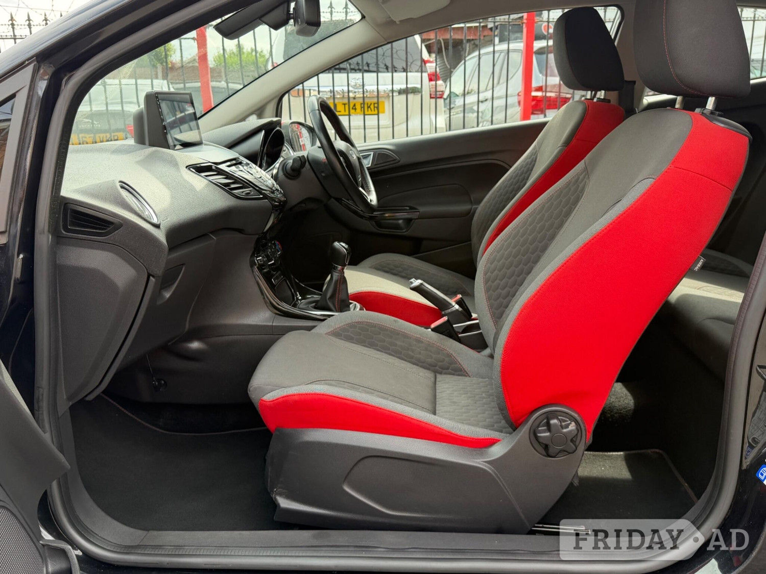 Ford Fiesta 2015 - Cars