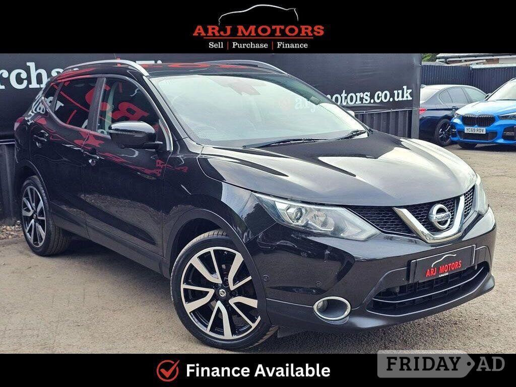 Nissan Qashqai 2015 in Addlestone