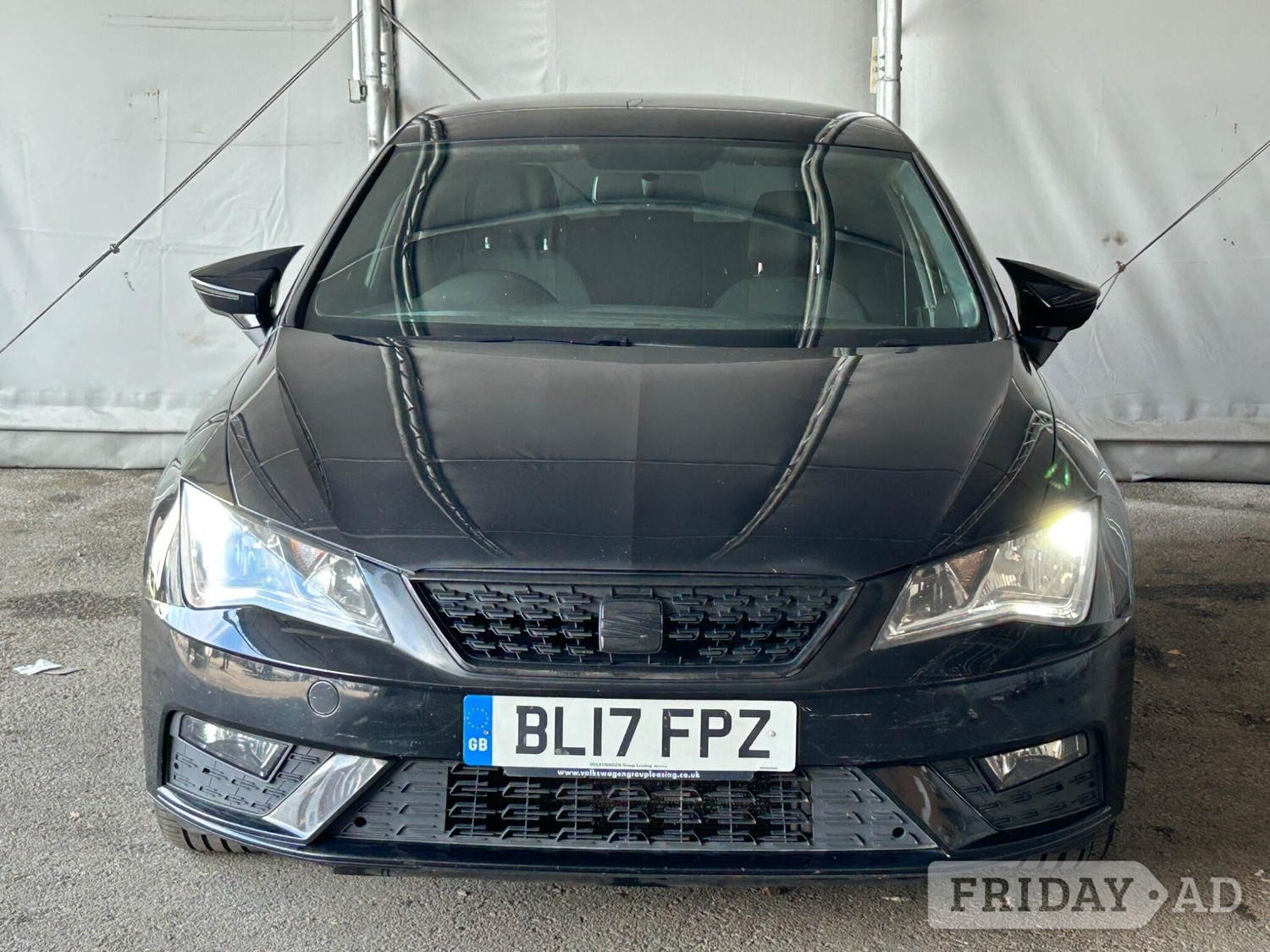 [ berth ]SEAT Leon