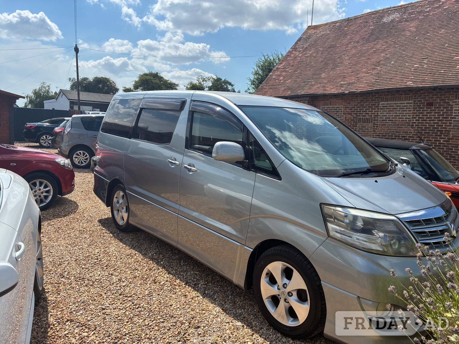 Toyota Alphard 2020 in Bognor Regis