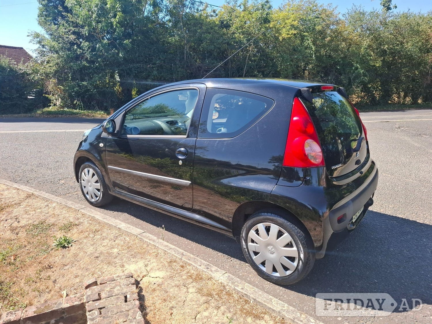 Peugeot 107 2008 - Cars in Ashford