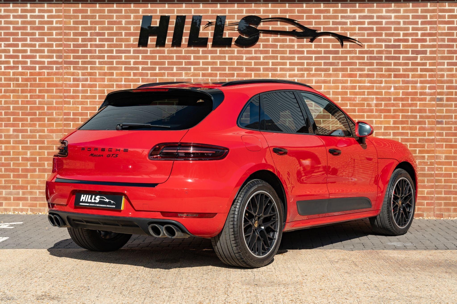 Porsche Macan 2017 - Cars in Lymington