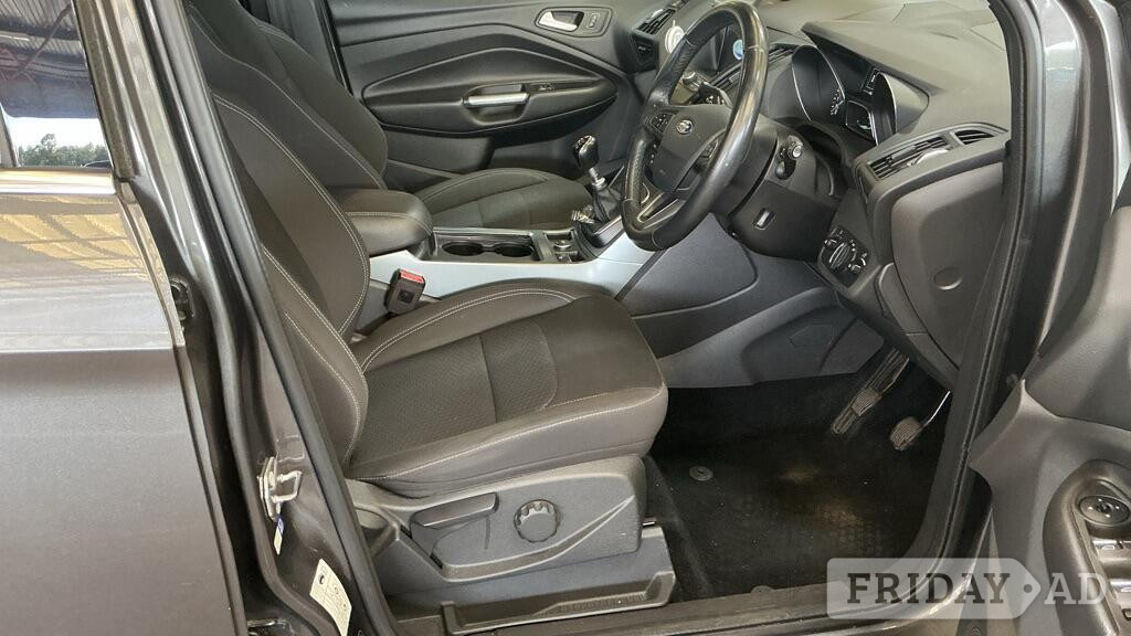 Ford Kuga 2017 - Cars