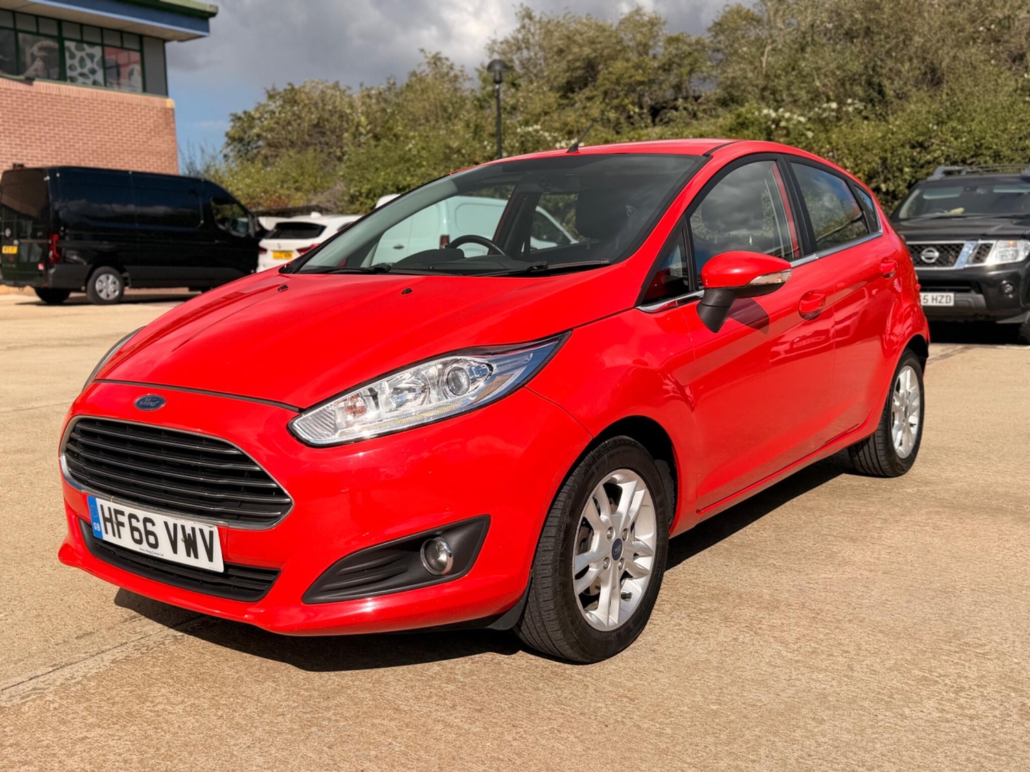 [ berth ]Ford Fiesta