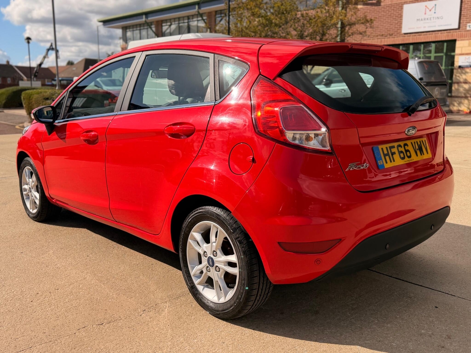 Ford Fiesta 2016 - Cars in Swindon