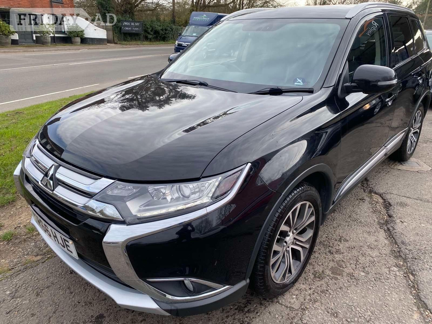 Mitsubishi Outlander 2016 - Cars