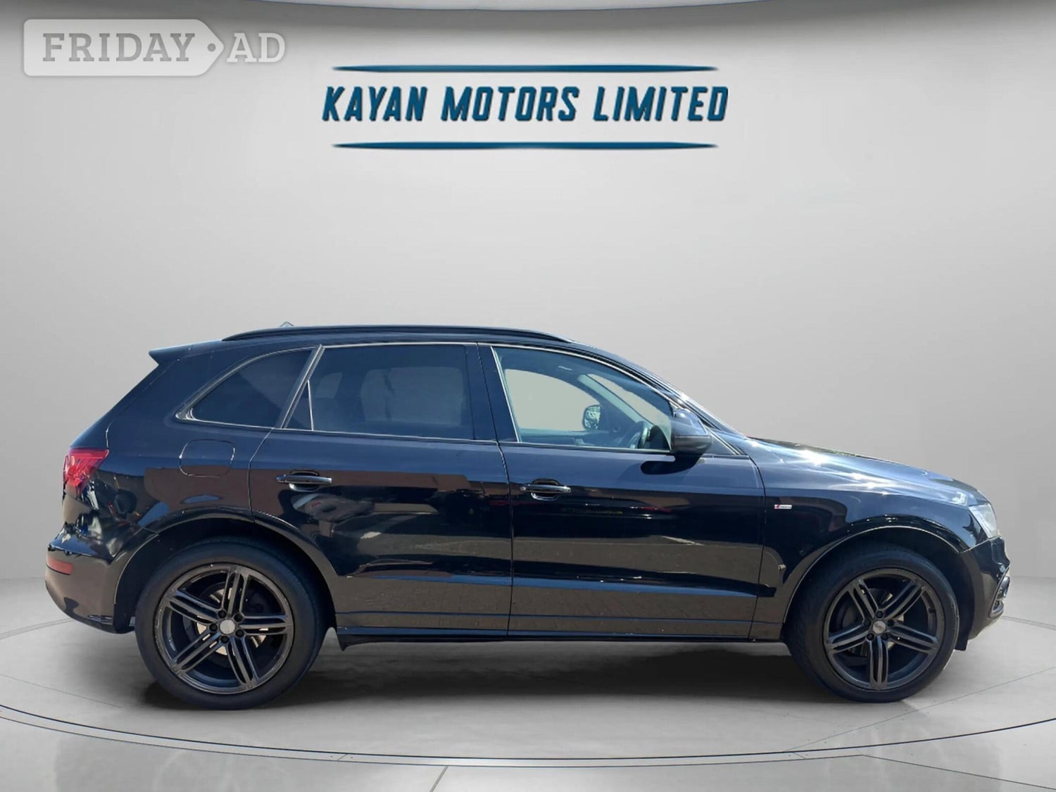 Audi Q5 2014 - Cars in Kensington