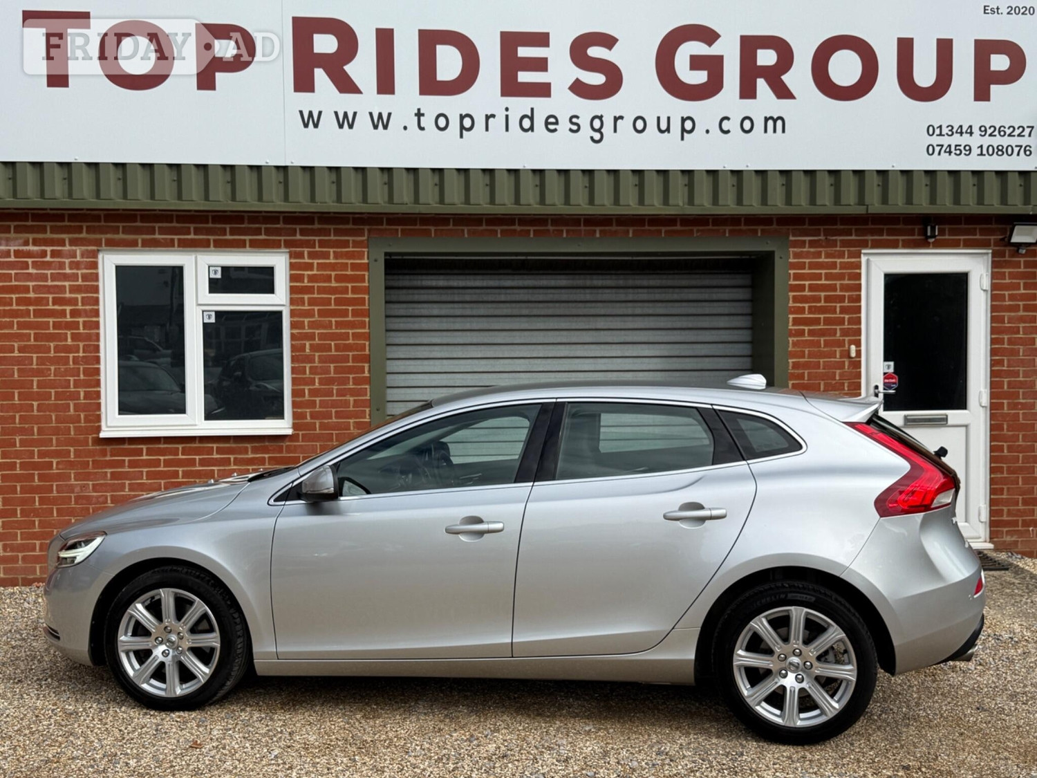 Volvo V40 Crowthorne