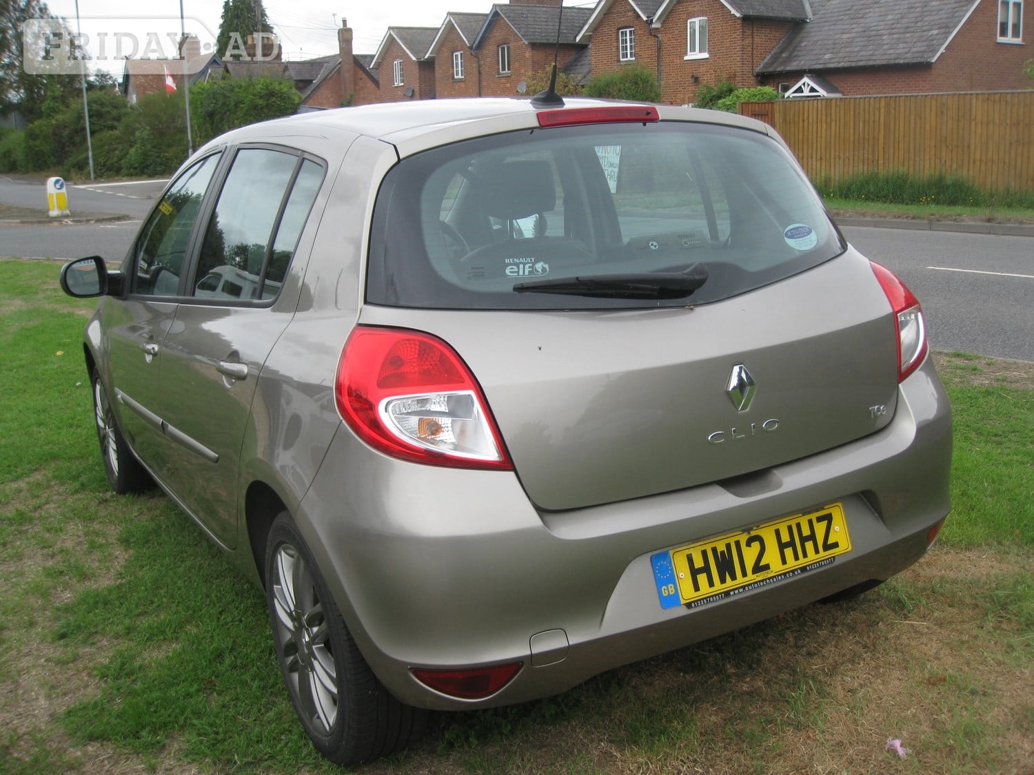 Renault Clio 2012 - Cars