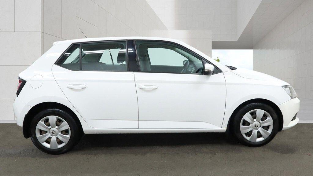 Skoda Fabia 2016 - Cars