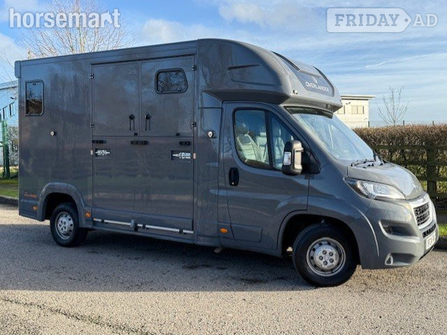 Overlander R240 Raceline Peugeot Horsebox in Banbury