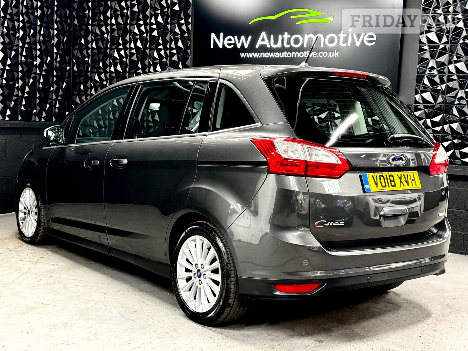 [ berth ]Ford Grand C-MAX