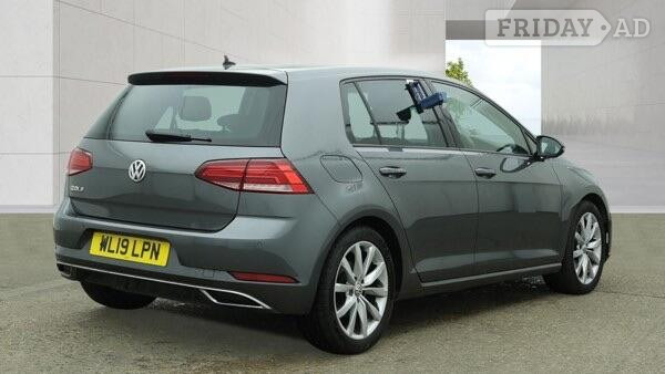 Volkswagen Golf 2019 - Cars in Staines