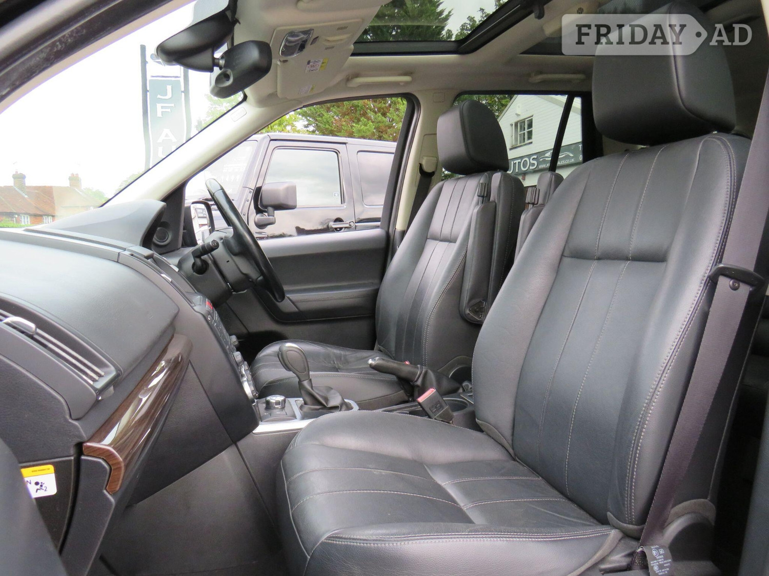 [ berth ]Land Rover Freelander 2
