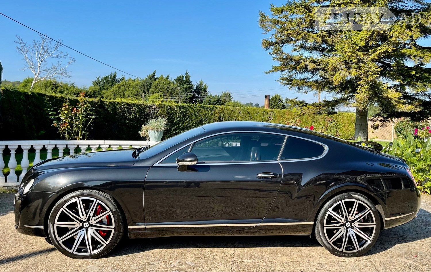 [ berth ]Bentley Continental GT