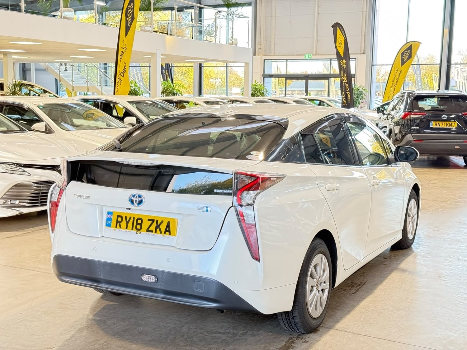 [ berth ]Toyota Prius