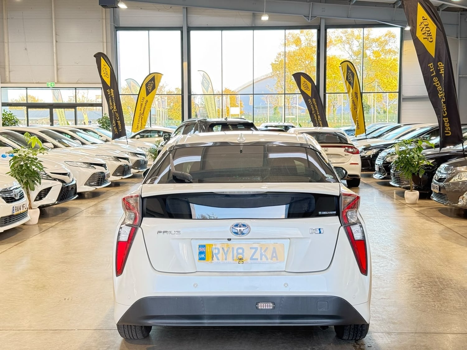 Toyota Prius 2018 - Cars in Reading