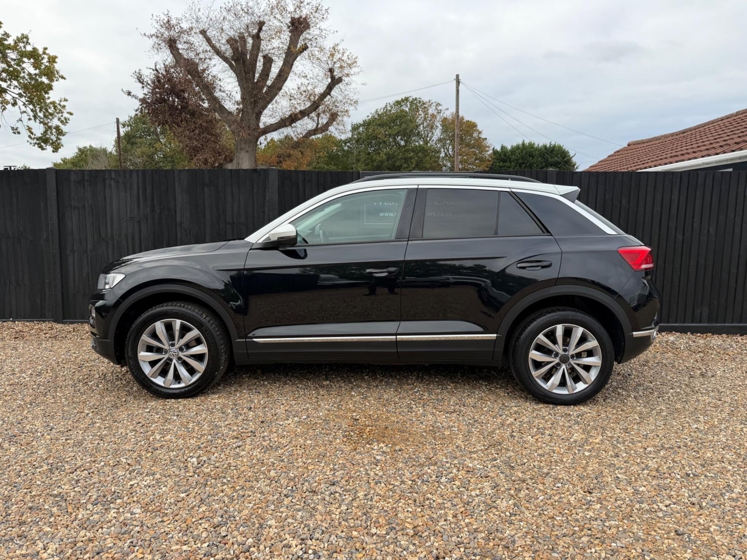 [ berth ]Volkswagen T-Roc