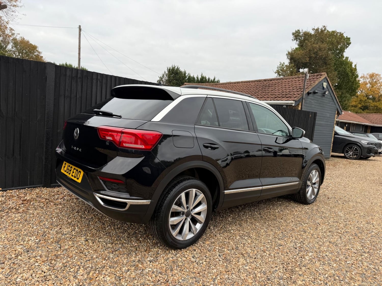 Volkswagen T-Roc 2018 - Cars in Addlestone