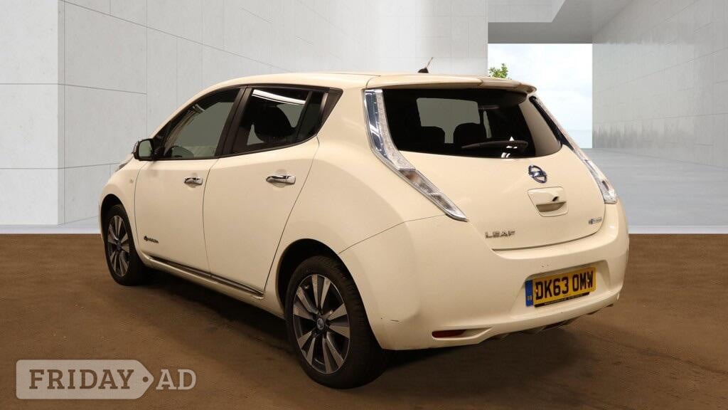 [ berth ]Nissan LEAF