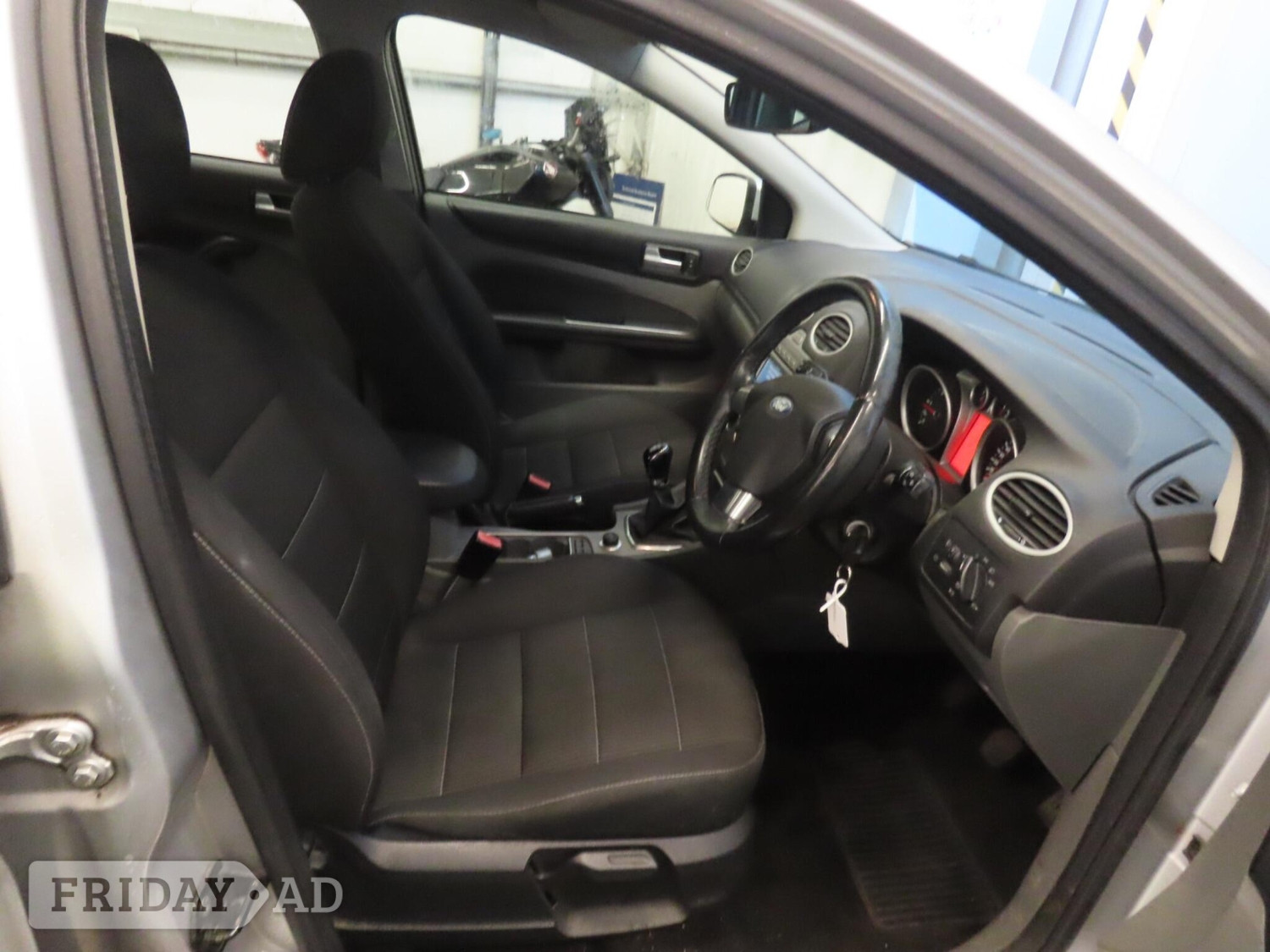 Ford Focus 2011 - Cars