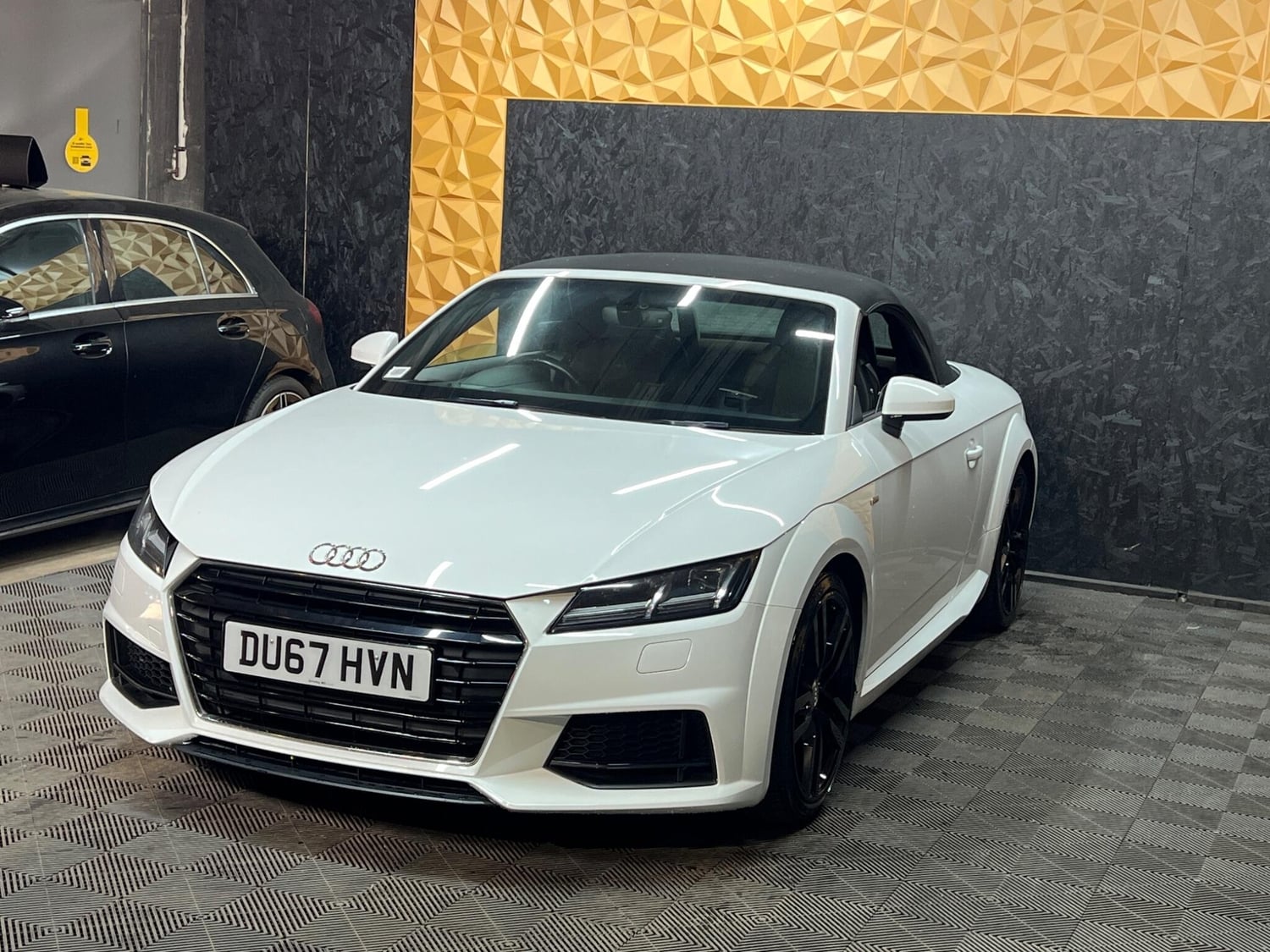 Audi TT 2017 - Cars in Halifax