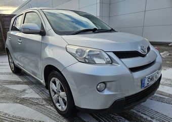 Toyota Urban Cruiser 2011