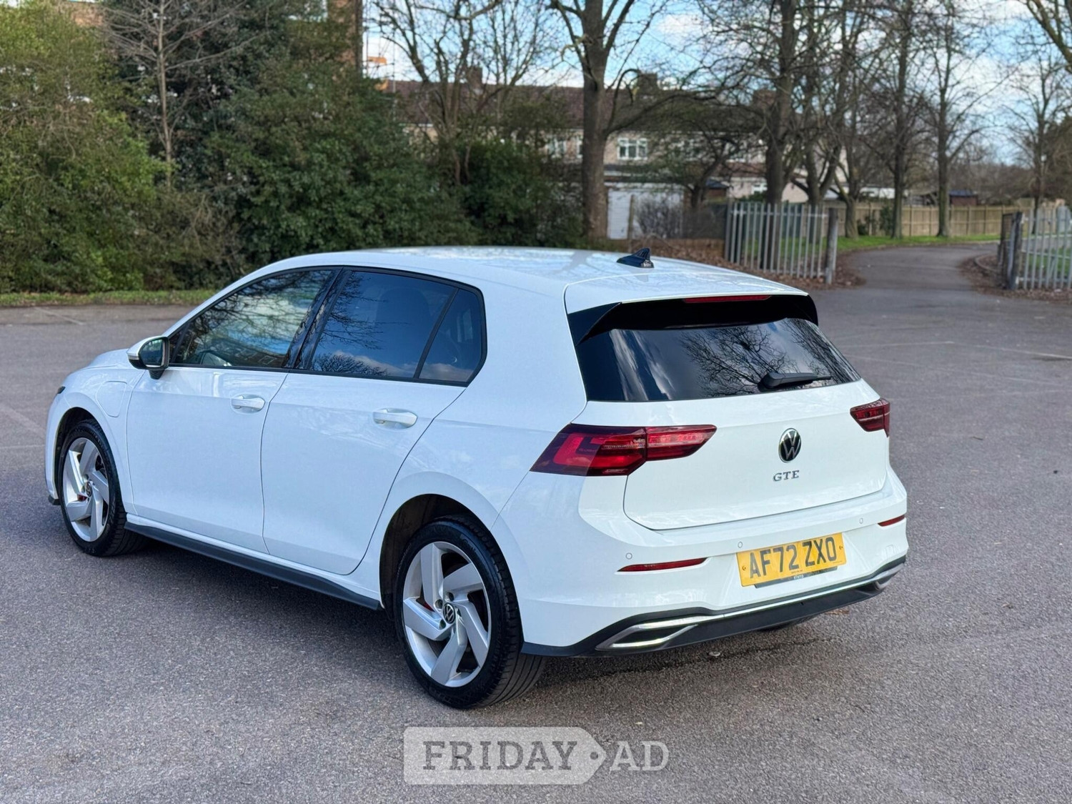 Volkswagen Golf 2022 - Cars
