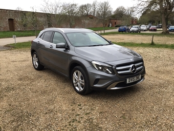 Mercedes-Benz GLA 2015