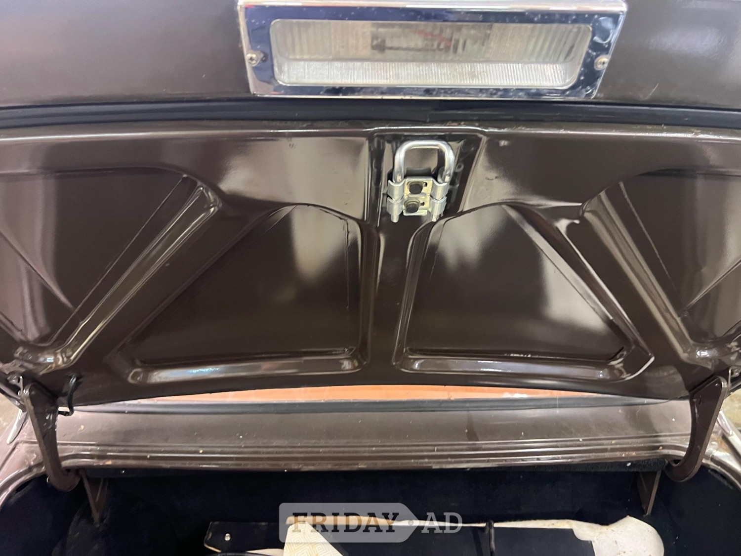 [ berth ]Triumph 2000