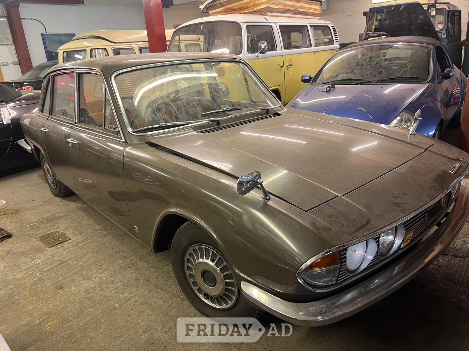 Triumph 2000 1972 in Sutton