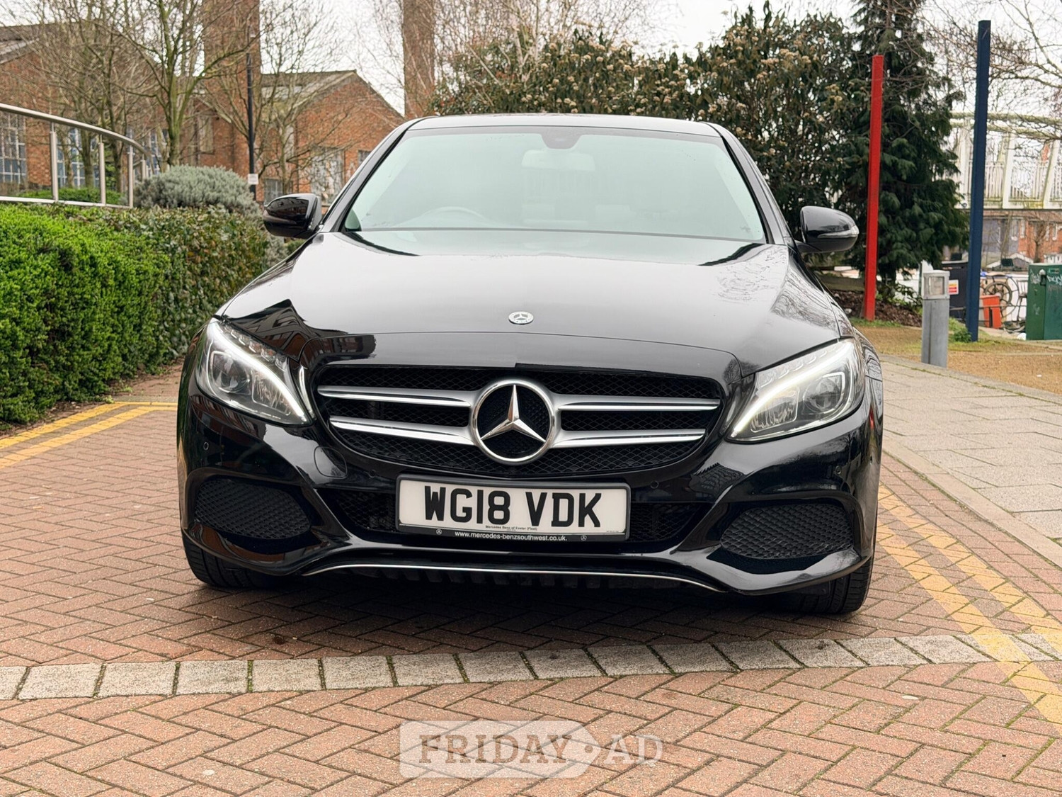 [ berth ]Mercedes-Benz C Class