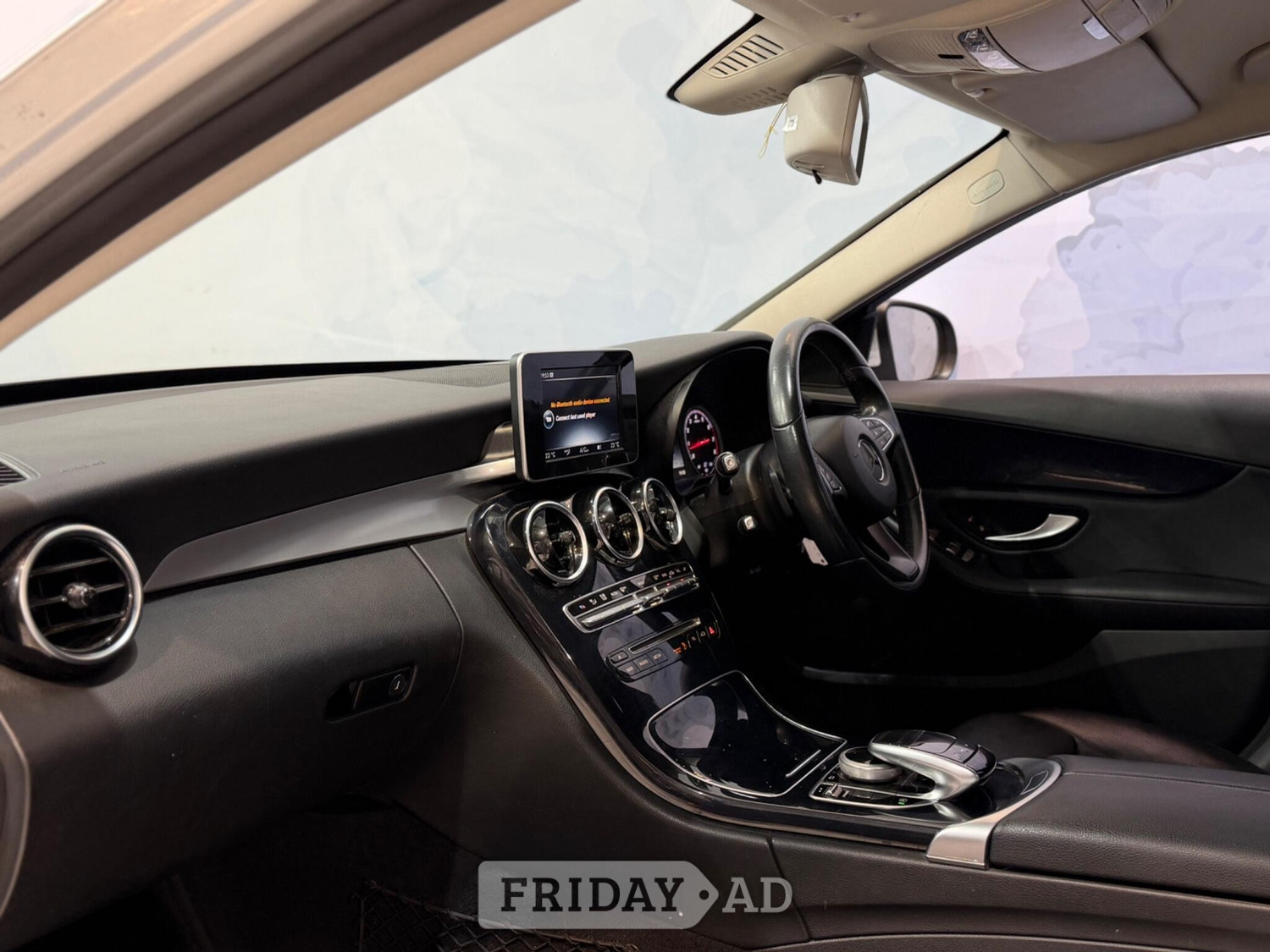 [ berth ]Mercedes-Benz C Class