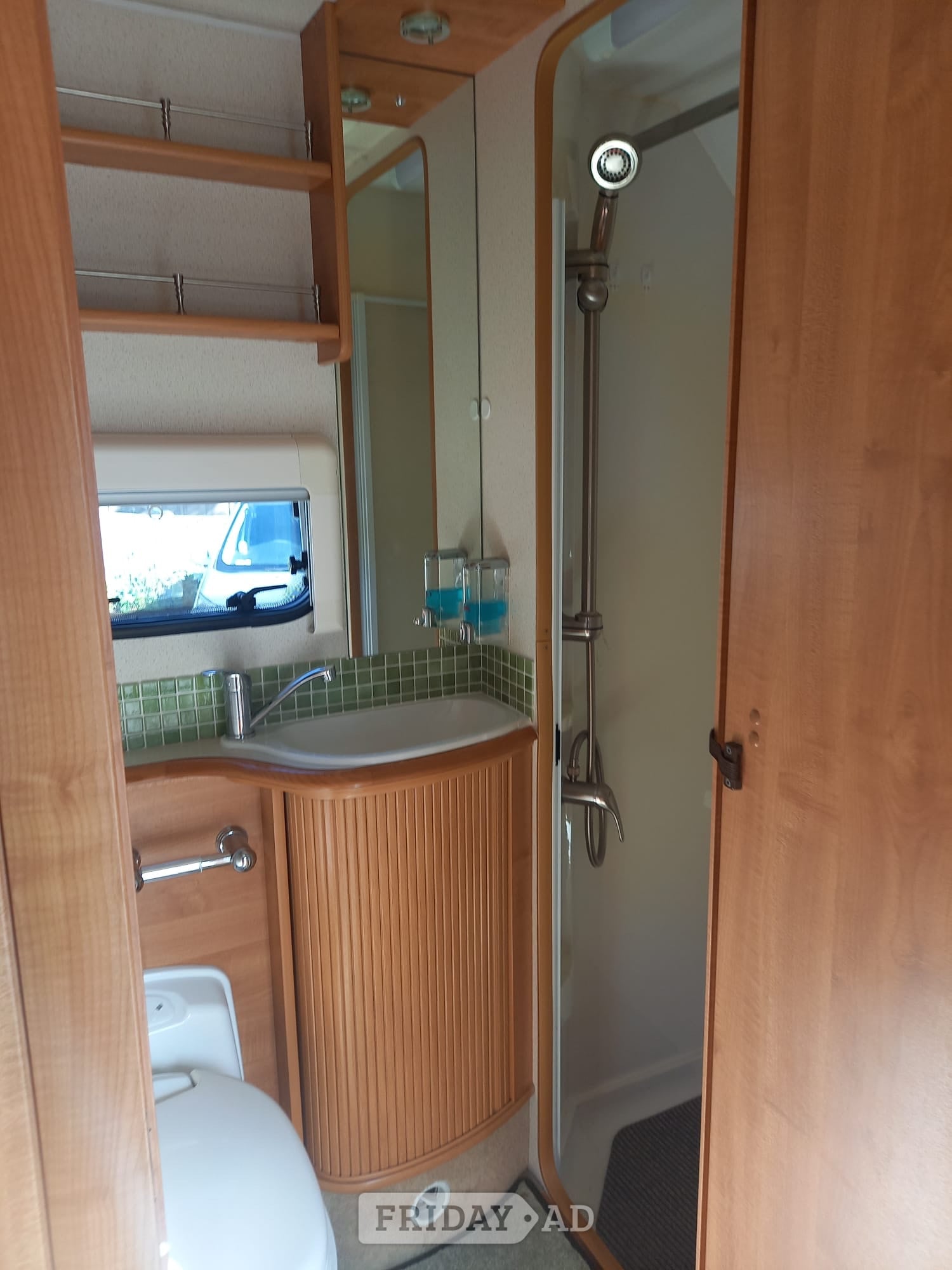 Auto-Trail Cheyenne 630 SE 2006 - Motorhomes & Caravans in Ashford