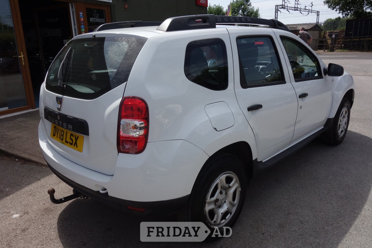 [ berth ]Dacia Duster
