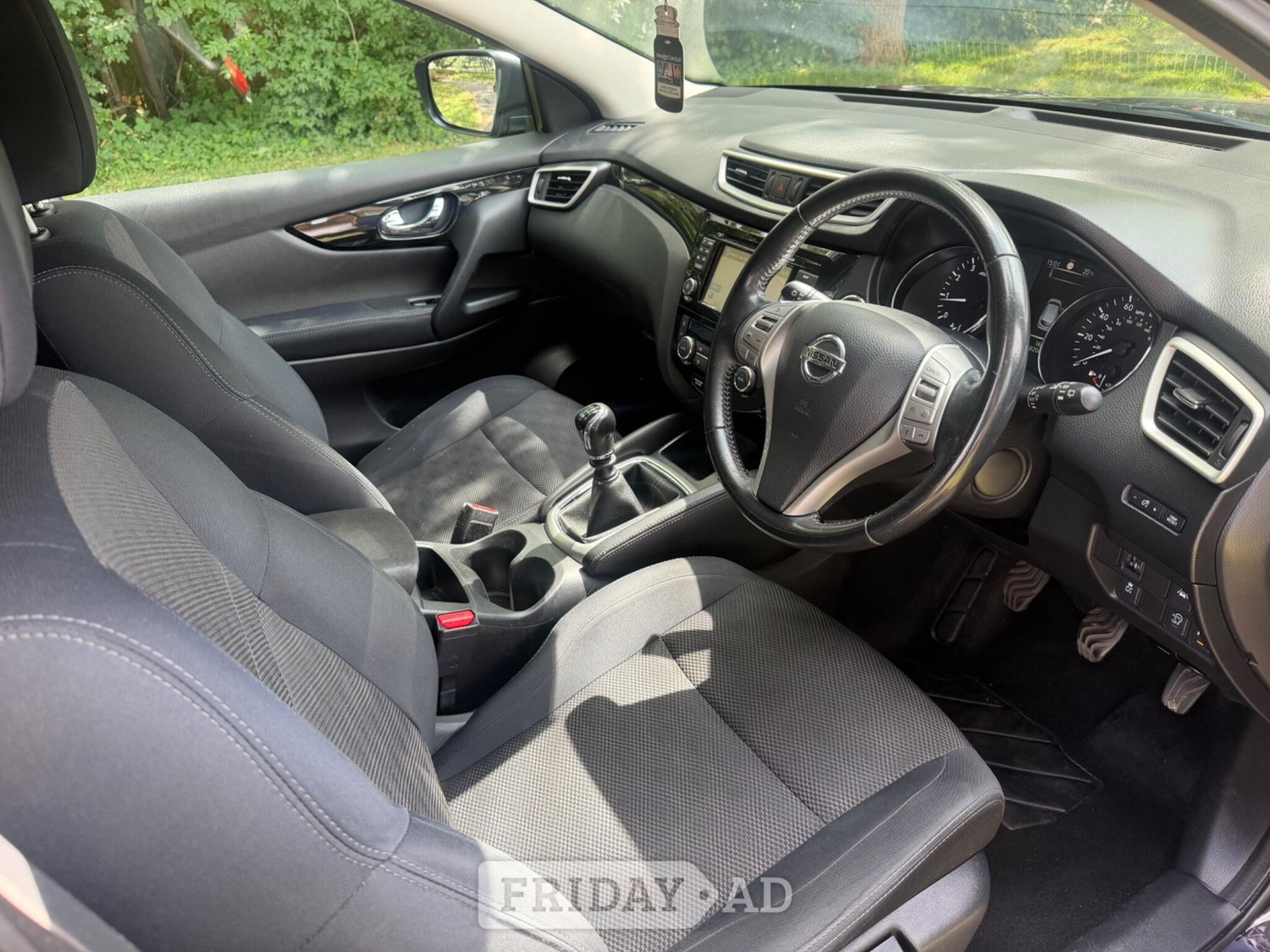 Nissan Qashqai 2015 - Cars in Uxbridge