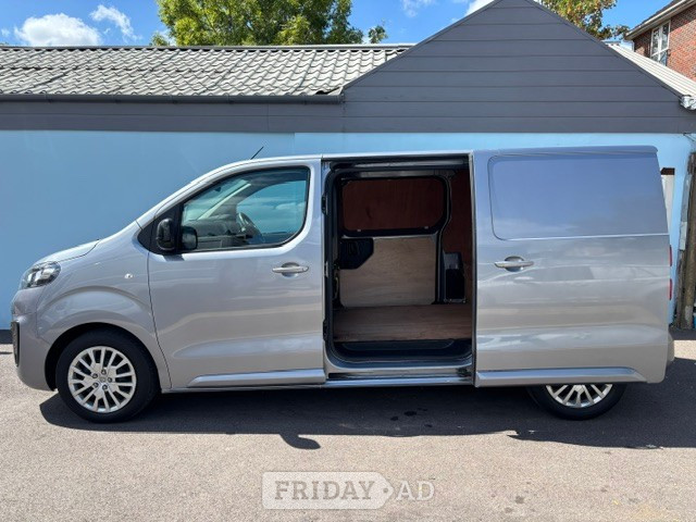 Vauxhall Vivaro 2023 - Vans & Commercial Vehicles in Southampton
