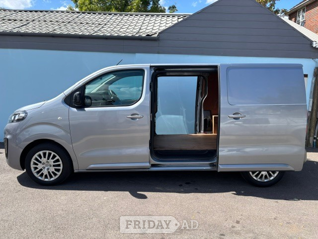 Vauxhall Vivaro 2023 - Vans & Commercial Vehicles