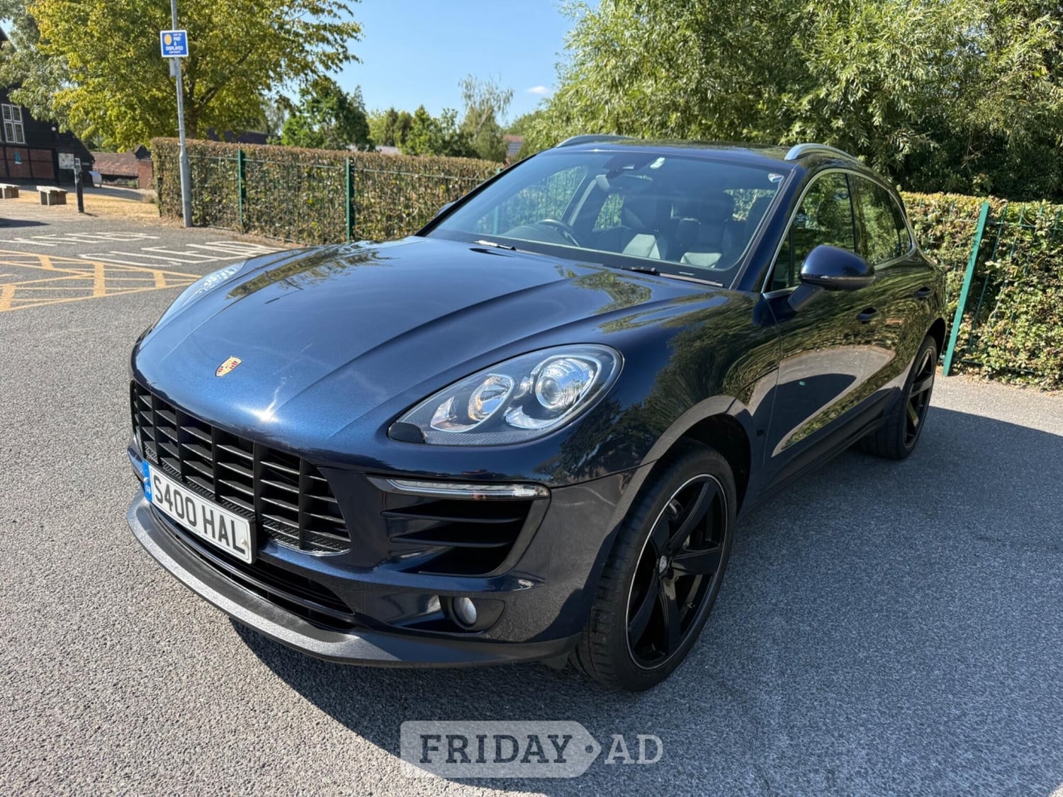 Porsche Macan 2016 in Hillingdon