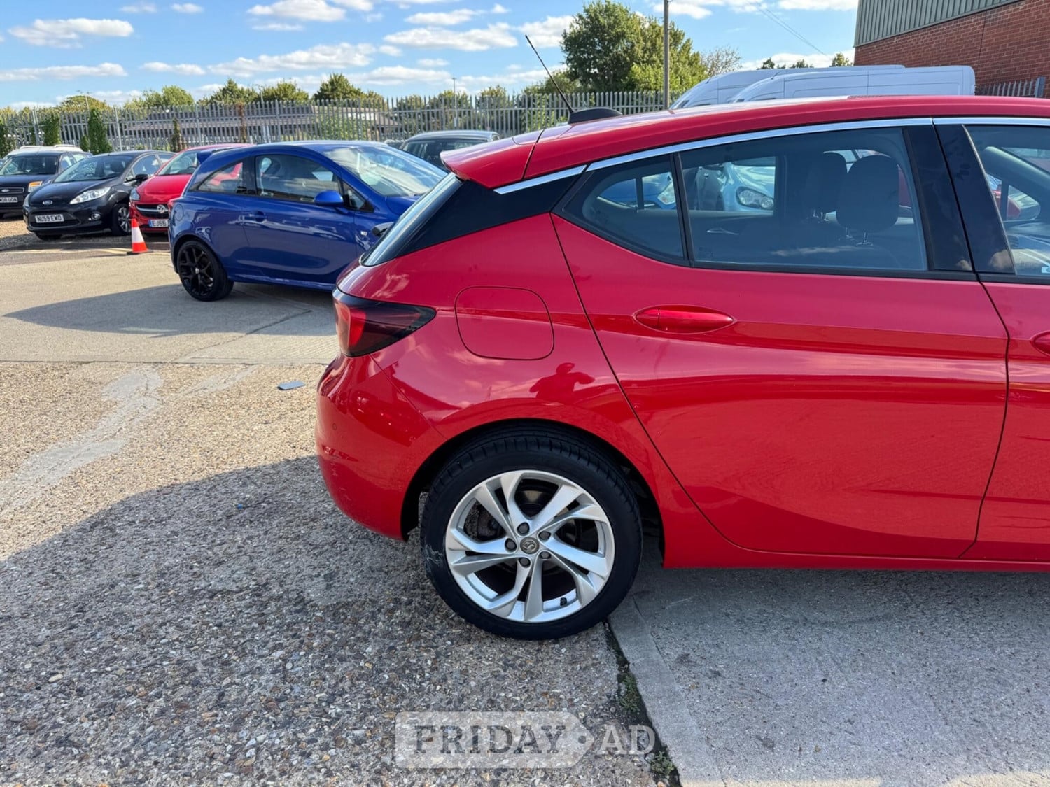 Vauxhall Astra 2016 - Cars in Leighton Buzzard