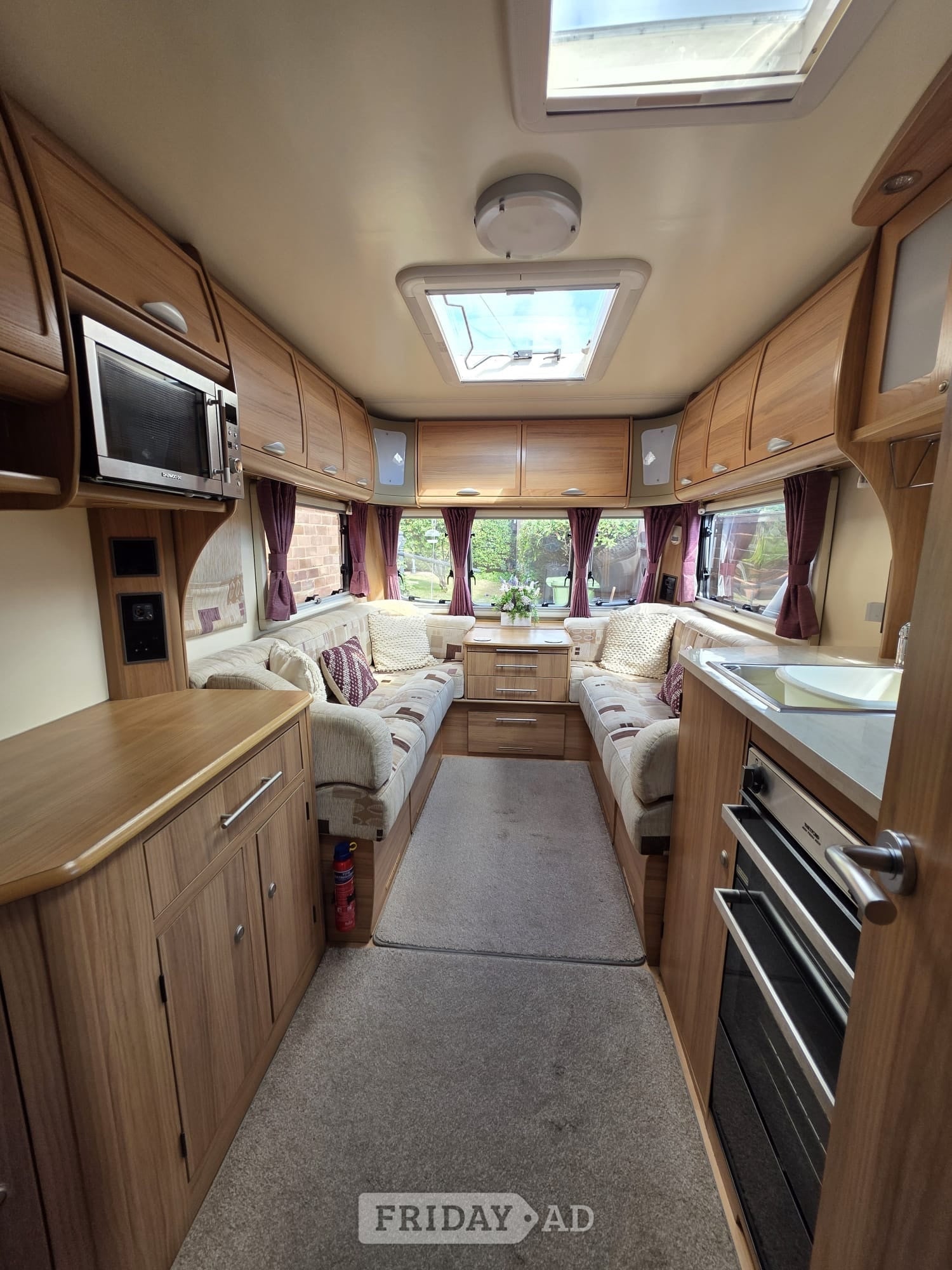 Bailey Unicorn Seville 2011 - Motorhomes & Caravans