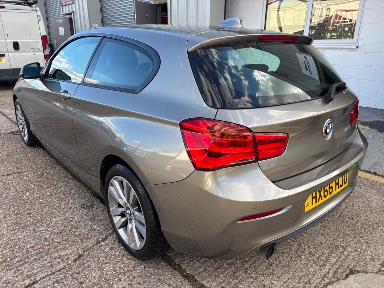 2024 BMW 1 Series 1.5 118i Sport Euro 6 (s/s) 3dr - Cars
