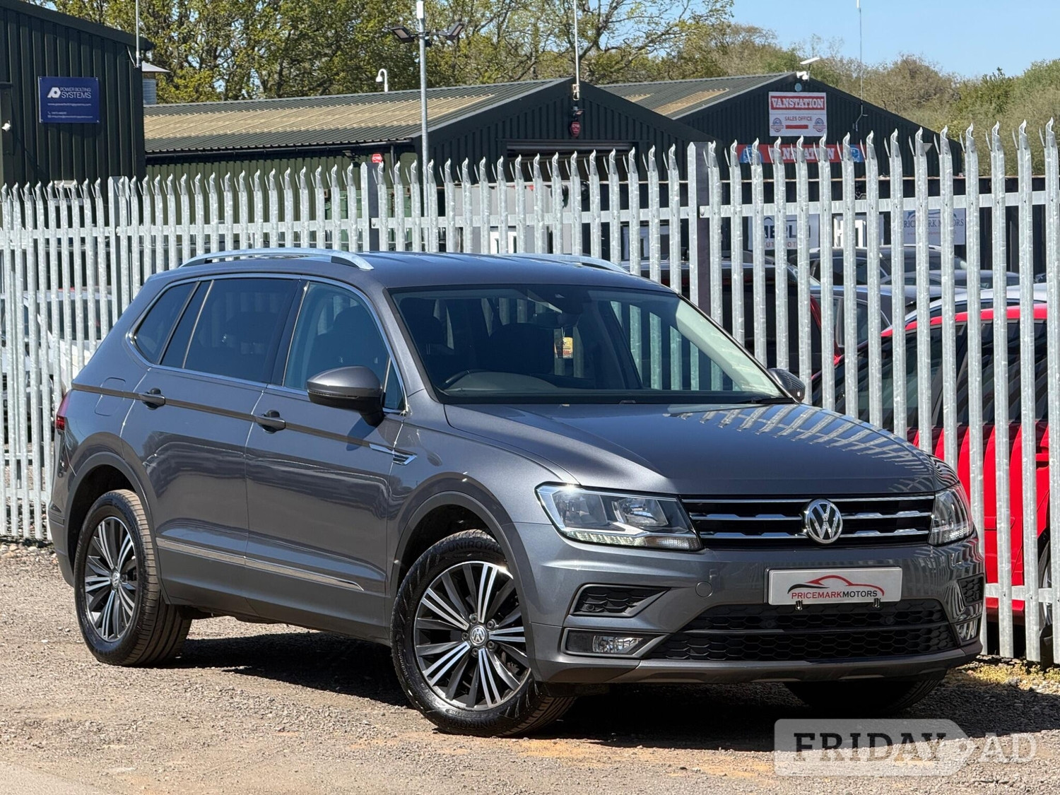 Volkswagen Tiguan 2019 - Cars in Solihull