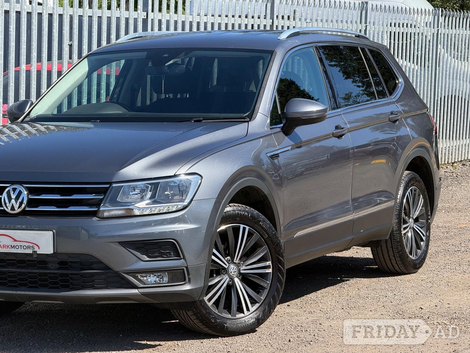 Volkswagen Tiguan 2019 - Cars